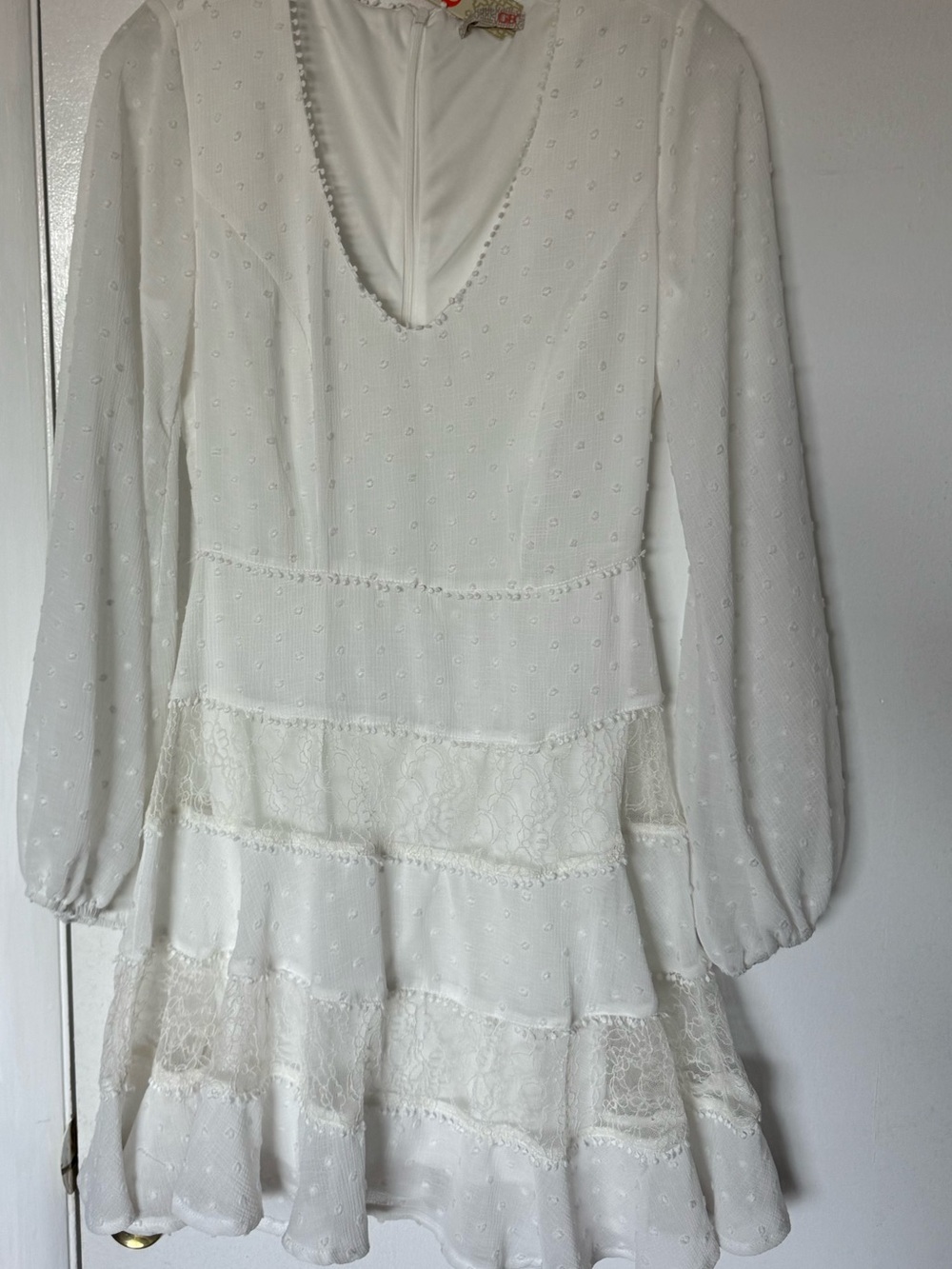 Gianni Bini White Swiss Dot Lace Tiered Long-Sleeve Dress new with tags - Picture 3 of 11